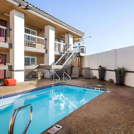 Rodeway Inn San Jose Hwy-101 Tully Rd Exit Exteriör bild