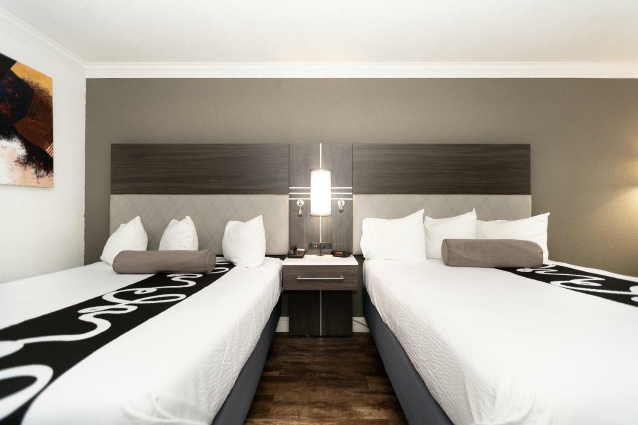 Rodeway Inn San Jose Hwy-101 Tully Rd Exit Exteriör bild